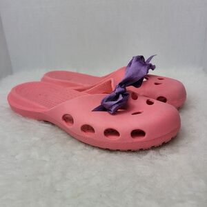 Crocs Audrey Hallmark Women's Size 9 Pink  Slip On Flats with Bow